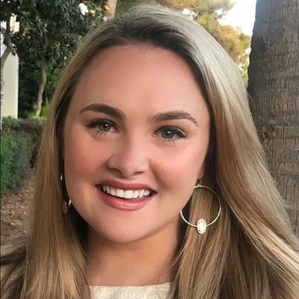 Meet your Posher, Becca